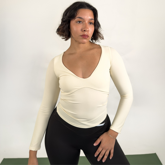 Essential Scoop Neck Long-Sleeve