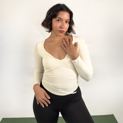 Essential Scoop Neck Long-Sleeve